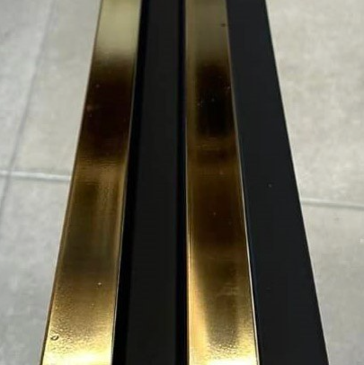 Akustisk Artline (Gull og Svart)