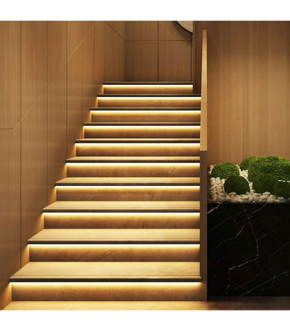 Trappe LED COB stripsæt - Op til 16 trin, 11W per trin, 24V, IP20, tænd/sluk