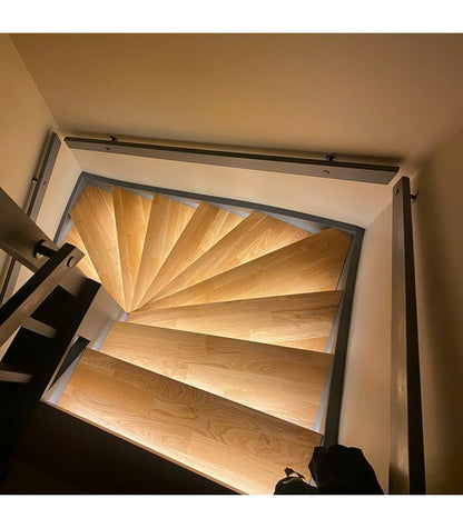 Trappe LED COB stripsæt - Op til 16 trin, 11W per trin, 24V, IP20, tænd/sluk